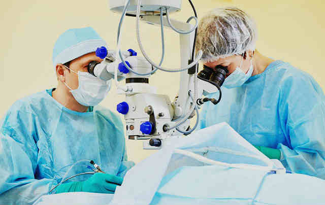 ИЭК - операция экстракапсулярной экстракции катаракты